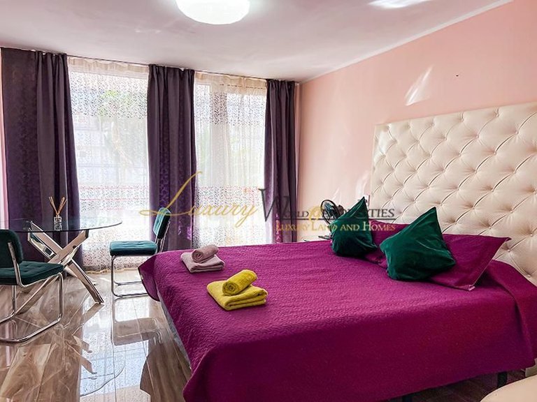 Apartment for Sale in Playa De Las Americas, Tenerife, España 6