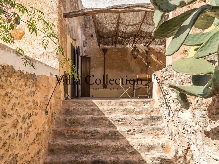 Villa for Sale in Sant Josep De Sa Talaia, Balearic Islands 46