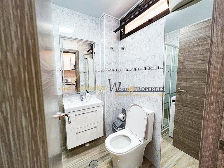 Apartment for Sale in Playa De Las Americas, Tenerife, España 15