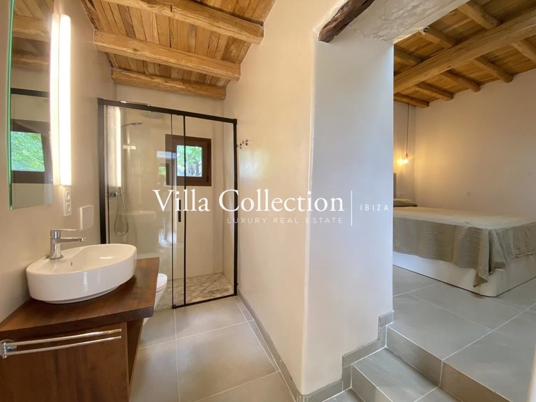 Villa for Sale in Sant Josep, Balearic Islands 13