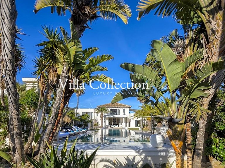 Villa for Sale in Sant Josep De Sa Talaia, Balearic Islands 1