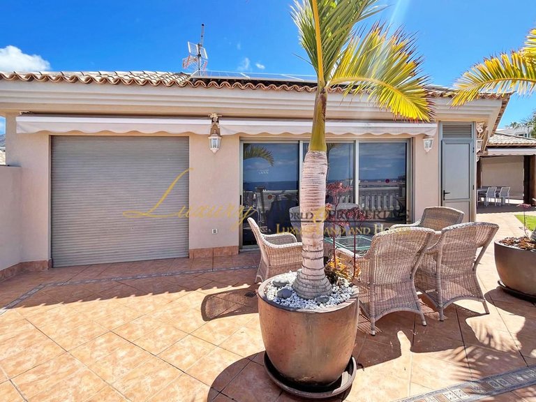 Villa for Sale in Playa De La Arena, Tenerife, España 7