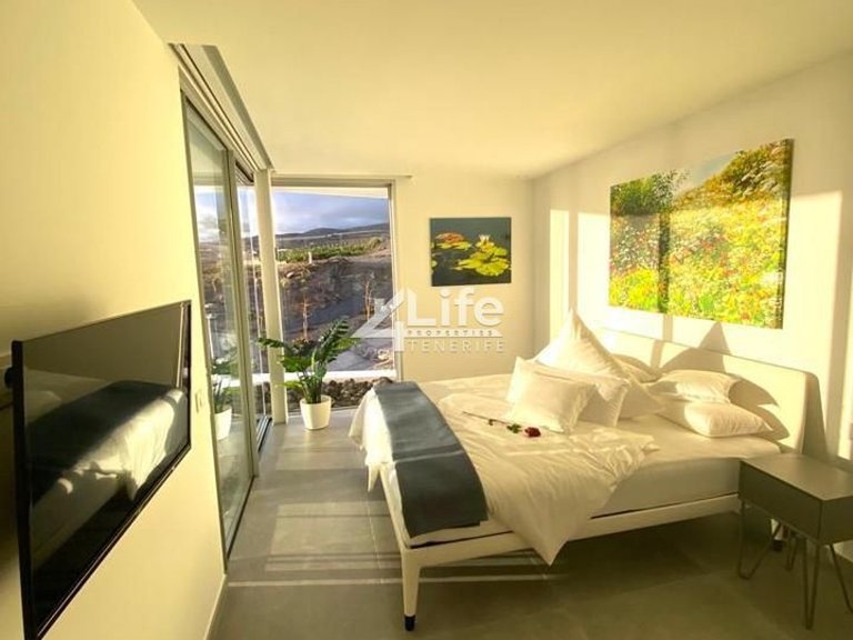 Villa for Sale in Costa Adeje, Adeje 7