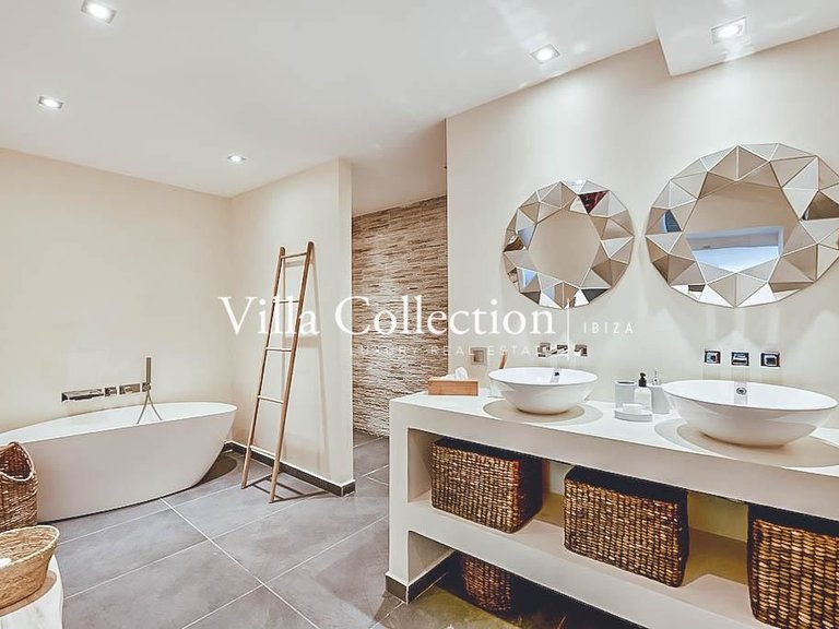 Villa for Sale in Ibiza, Balearic Islands 30