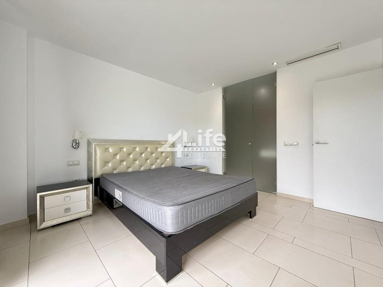 Apartment for Rent in Palm-mar, Tenerife 11