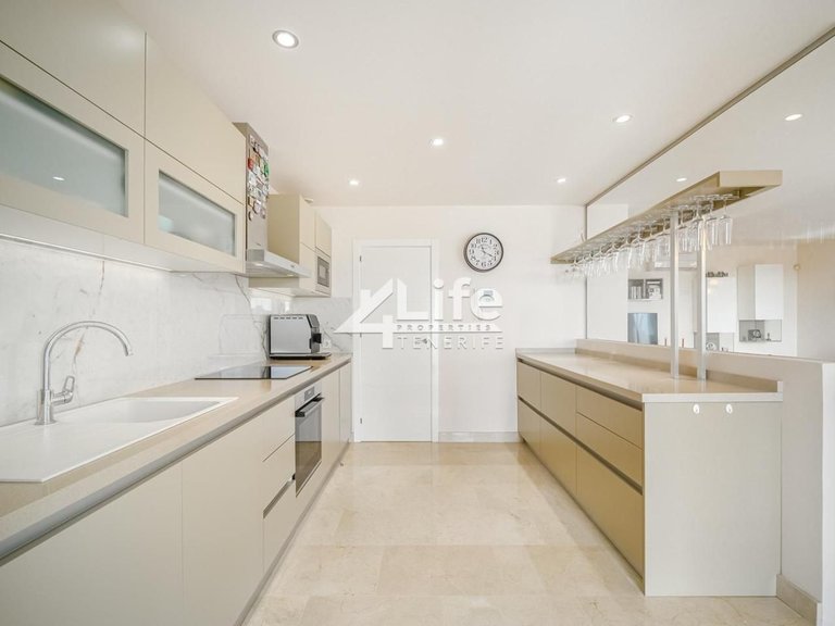 Apartment for Sale in Adeje, Tenerife 11