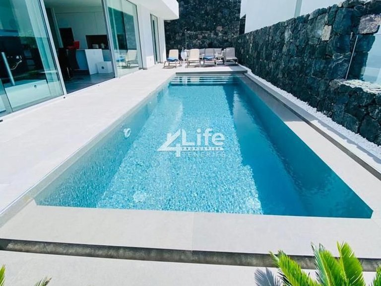 Villa for Sale in Costa Adeje, Adeje 5