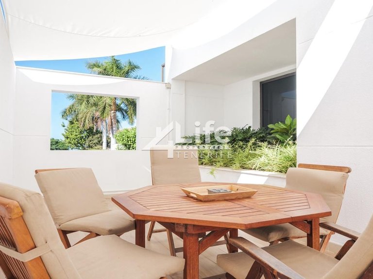 Villa for Sale in Costa Adeje, Adeje 44