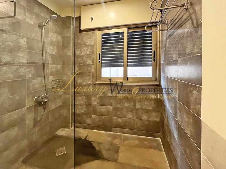 Villa for Sale in Playa De La Arena, Tenerife, España 19