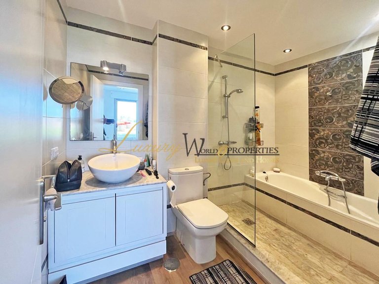 Villa for Sale in Playa De La Arena, Tenerife, España 25