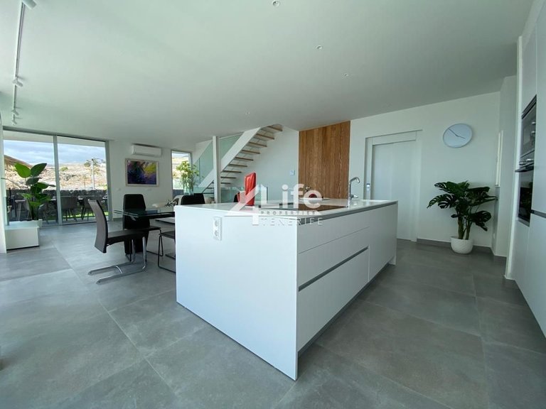 Villa for Sale in Costa Adeje, Adeje 6