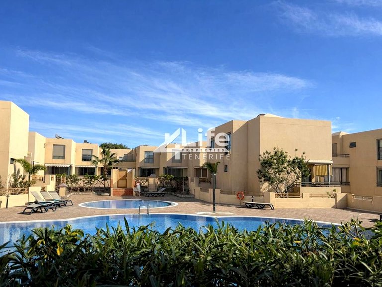 Villa for Sale in Granadilla De Abona, Tenerife 1