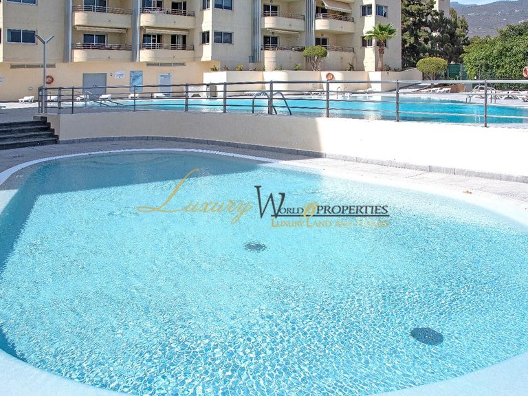 Apartment for Sale in Playa Paraiso, Tenerife, España 18