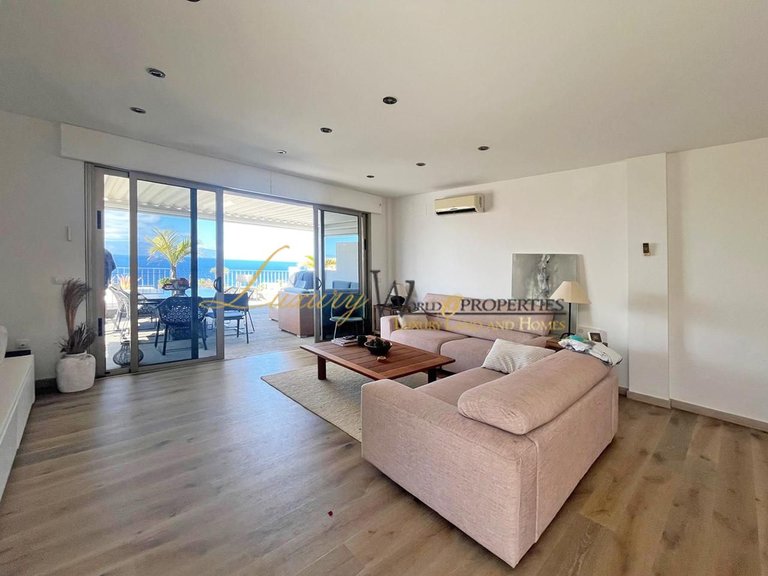 Villa for Sale in Playa De La Arena, Tenerife, España 12