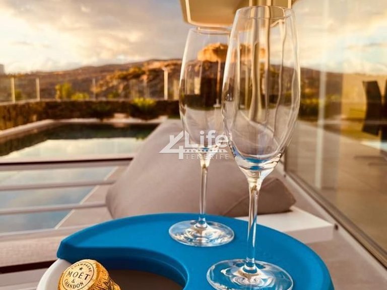 Villa for Sale in Costa Adeje, Adeje 8