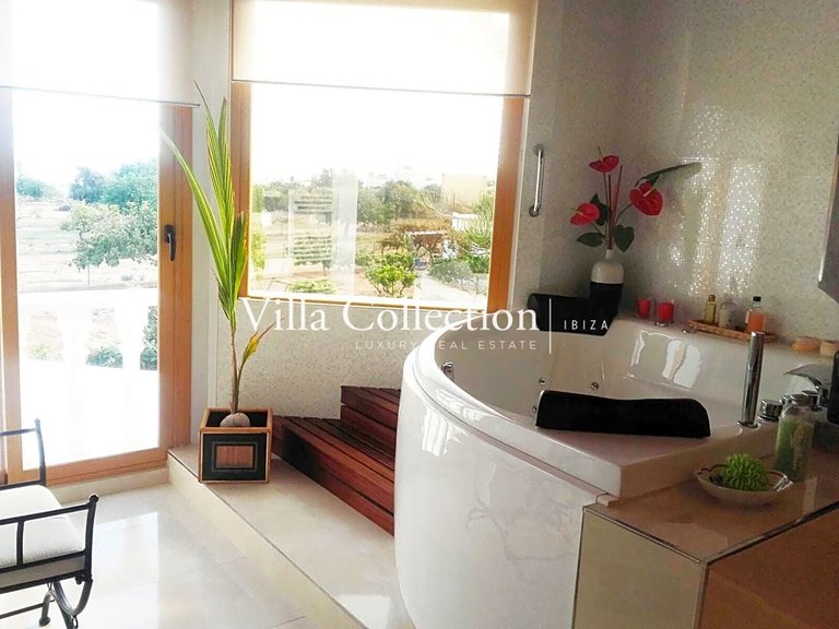 Villa for Sale in Ibiza, Balearic Islands 37