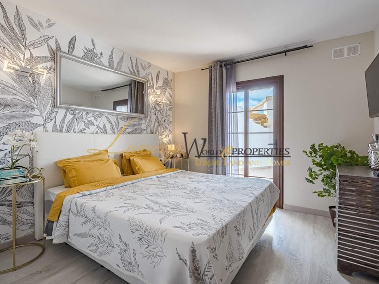 Apartment for Sale in Costa Adeje, Tenerife, España 6