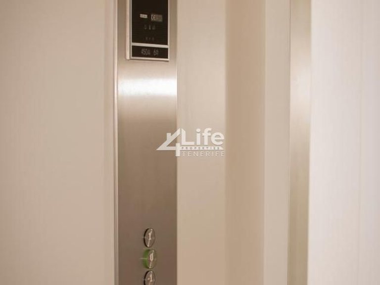 Villa for Sale in Costa Adeje, Adeje 16