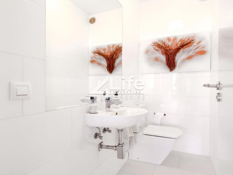 Villa for Sale in Costa Adeje, Adeje 28