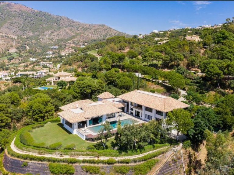 Villa for Sale in La Zagaleta, Malaga 1