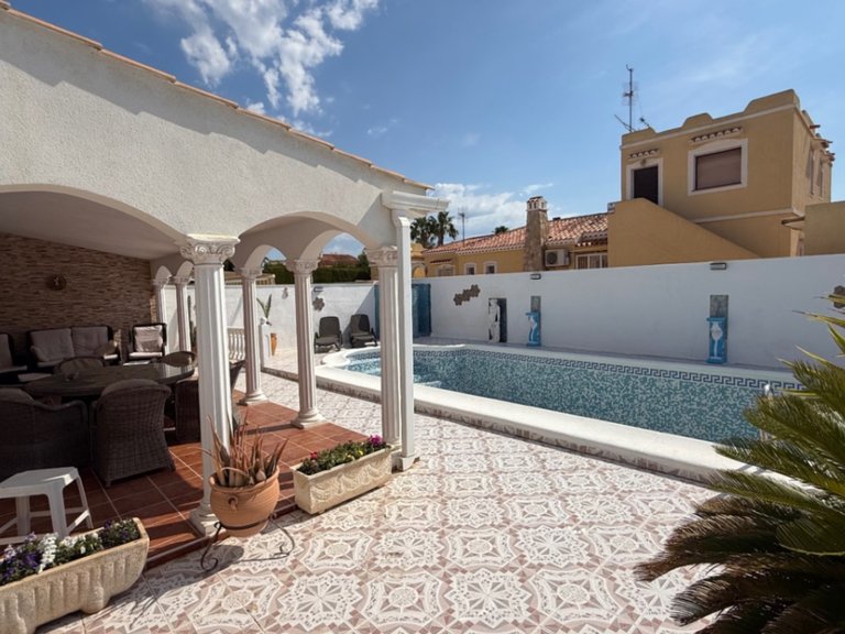 Town House for Sale in Costa Blanca Torrevieja, Alicante 18