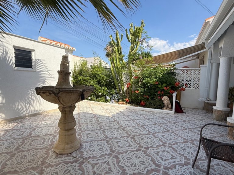 Town House for Sale in Costa Blanca Torrevieja, Alicante 23