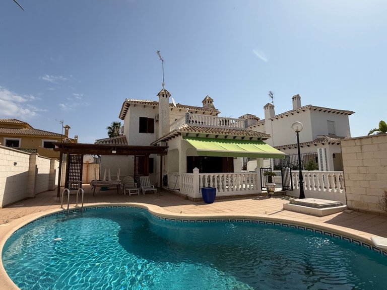 Villa for Sale in Inland Orihuela, Alicante 46
