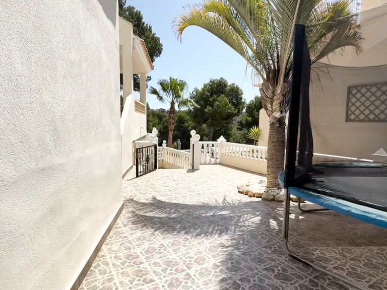 Villa for Sale in Inland Orihuela, Alicante 37