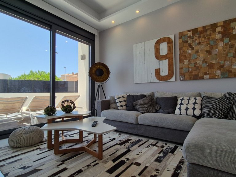 Villa for Sale in Costa Blanca Torrevieja, Alicante 15
