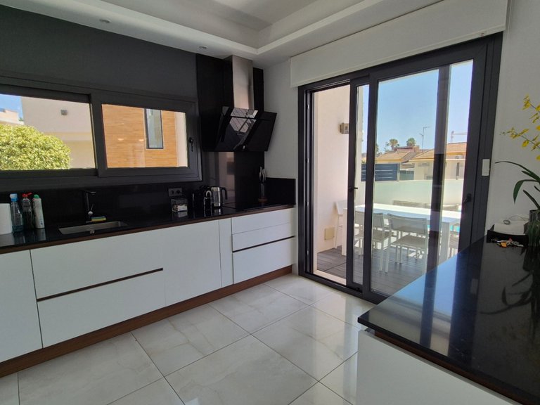 Villa for Sale in Costa Blanca Torrevieja, Alicante 17