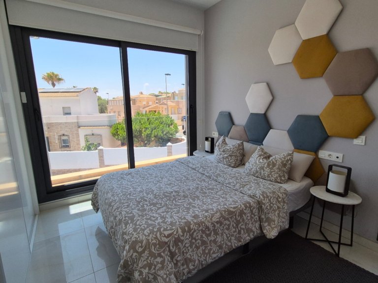 Villa for Sale in Costa Blanca Torrevieja, Alicante 31