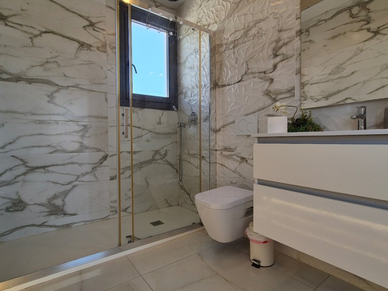 Villa for Sale in Costa Blanca Torrevieja, Alicante 32