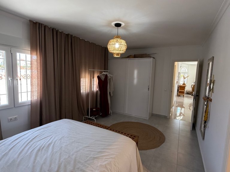 Villa for Sale in Costa Blanca Torrevieja, Alicante 20