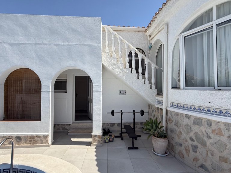 Villa for Sale in Costa Blanca Torrevieja, Alicante 36