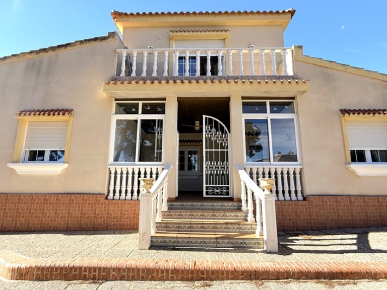 Villa for Sale in Costa Blanca Pilar De La Horadada, Alicante 42
