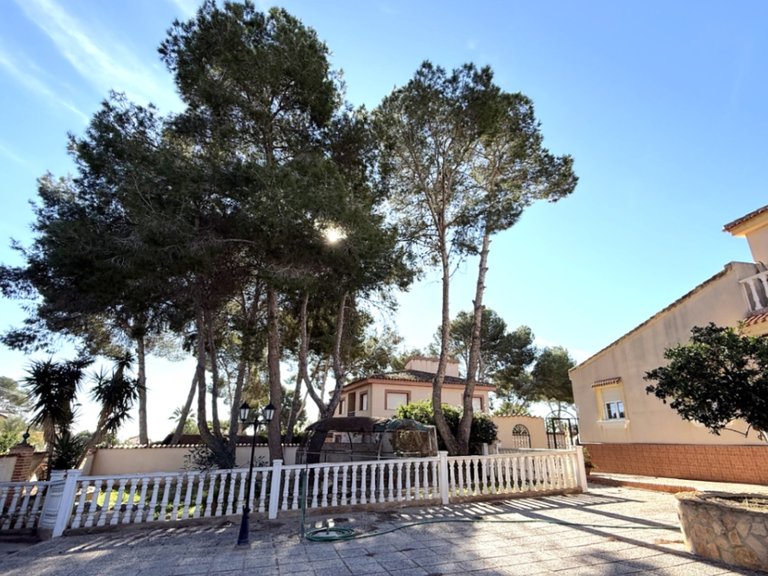 Villa for Sale in Costa Blanca Pilar De La Horadada, Alicante 46