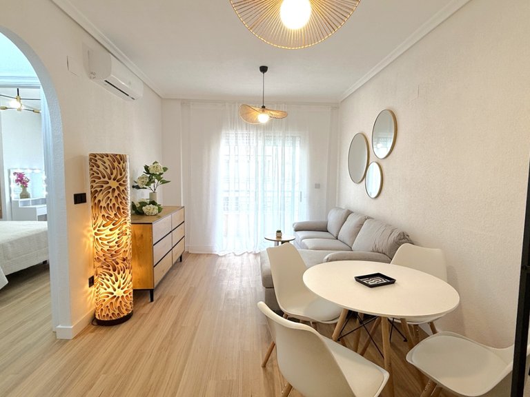 Apartment for Sale in Torrevieja, Alicante 14