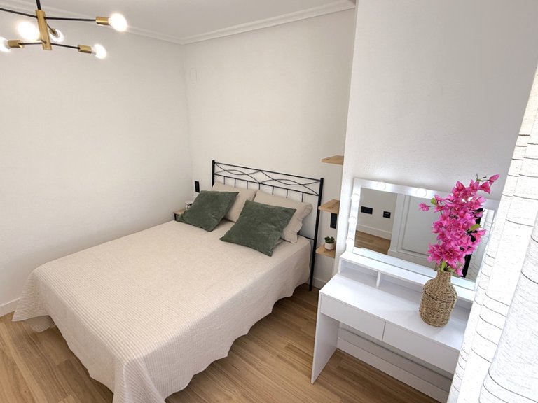Apartment for Sale in Torrevieja, Alicante 26