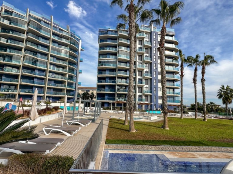 Apartment for Sale in Costa Blanca Torrevieja, Alicante 1