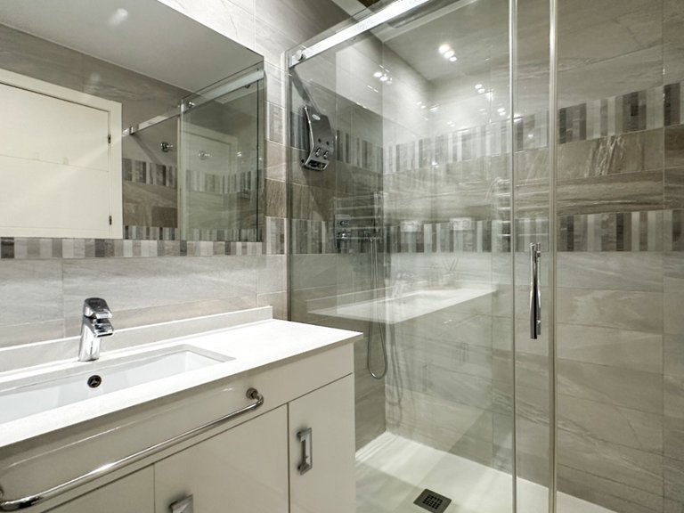 Apartment for Sale in Costa Blanca Torrevieja, Alicante 31