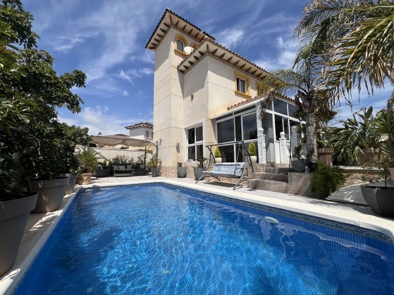 Villa for Sale in Inland Orihuela, Alicante 3
