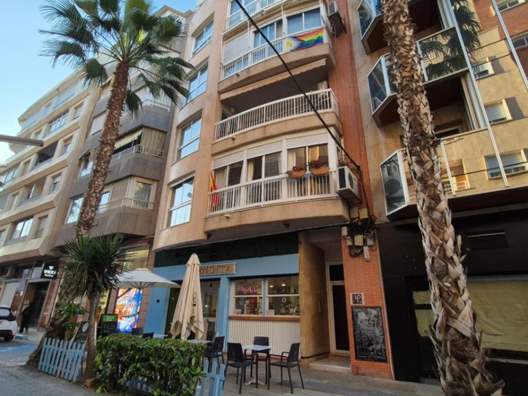 Apartment for Sale in Costa Blanca Torrevieja, Alicante 1