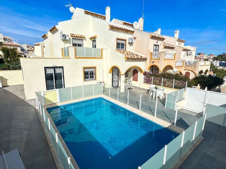 Town House for Sale in Inland Orihuela, Alicante 1