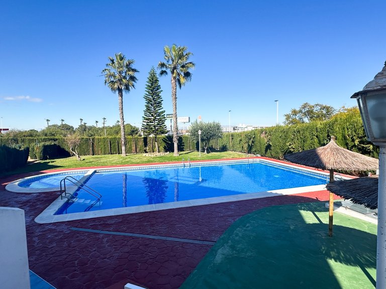 Villa for Sale in Torrevieja, Alicante 28