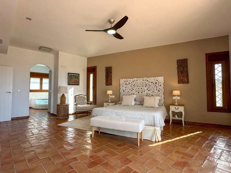 Villa for Sale in Costa Blanca Dehesa De Campoamor, Alicante 41