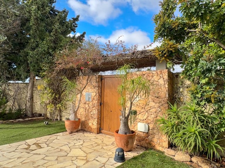 Villa for Sale in Costa Blanca Dehesa De Campoamor, Alicante 2