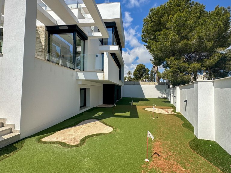 Villa for Sale in Costa Blanca Orihuela Costa, Alicante 28