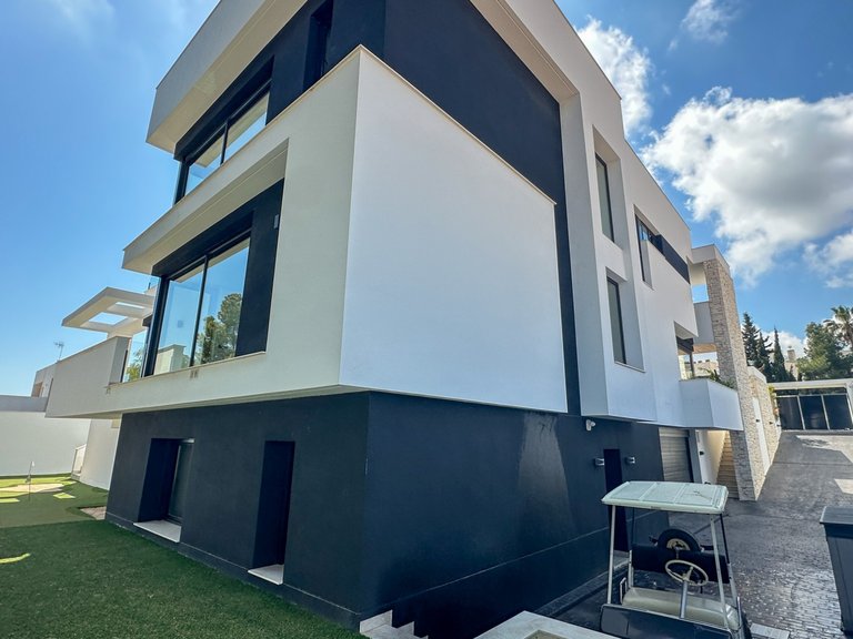 Villa for Sale in Costa Blanca Orihuela Costa, Alicante 34