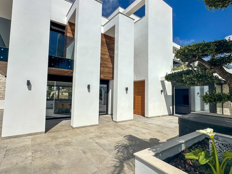 Villa for Sale in Costa Blanca Orihuela Costa, Alicante 22