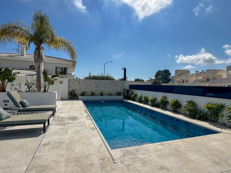 Villa for Sale in Costa Blanca Orihuela Costa, Alicante 7